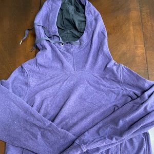 Lululemon purple hoodie with pockets. Last photo= inside of it. Very thick!
